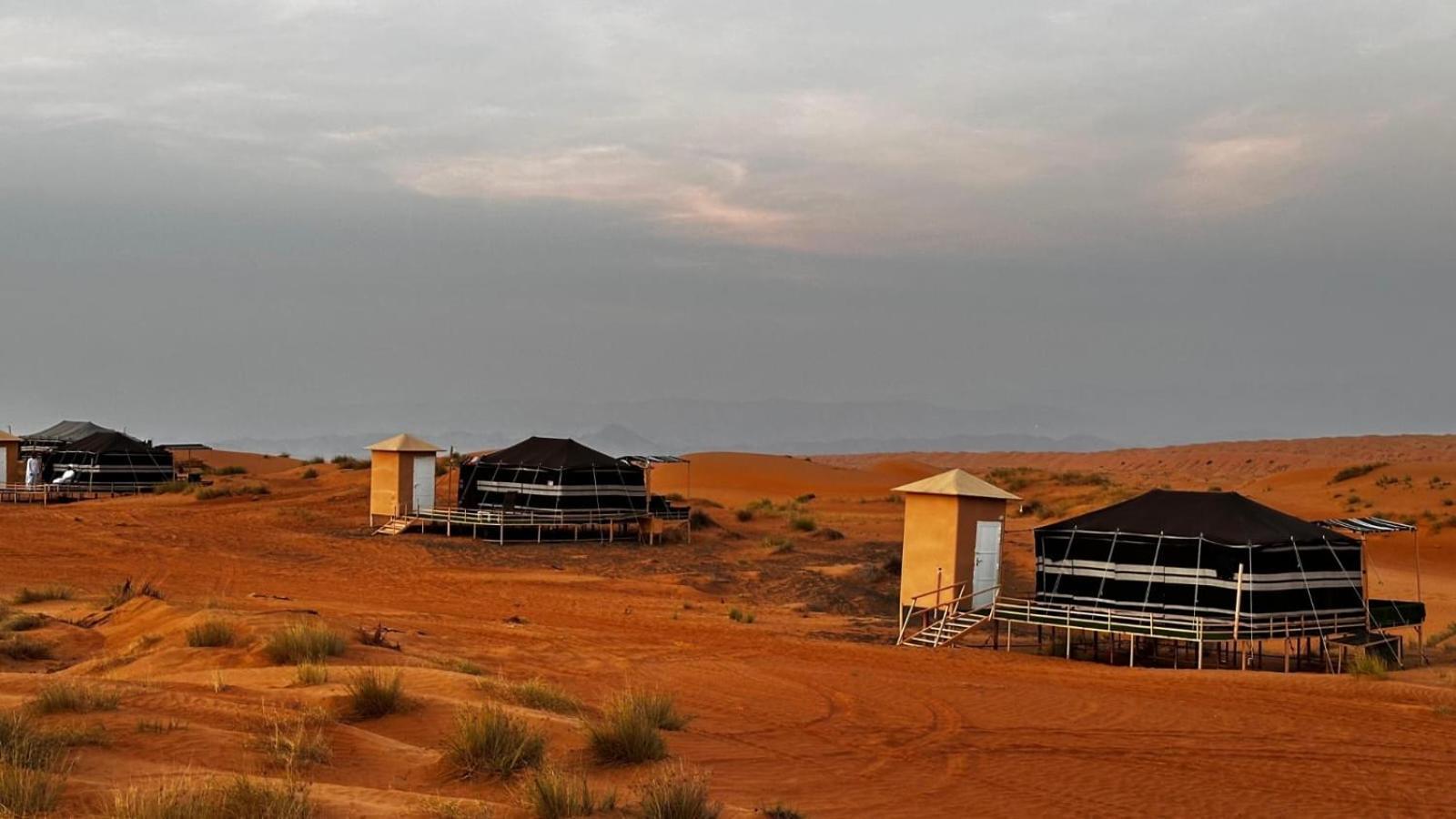 Sunrise Desert Local Private Camp Bidiya Luaran gambar